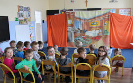 Galeria aktualności Teatrzyk "Najpiękniejszy prezent" 5
