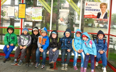 Zdjęcie do WYJAZD DZIECI 5-6-LETNICH DO SZKOŁY PODSTAWOWEJ W MSTOWIE 