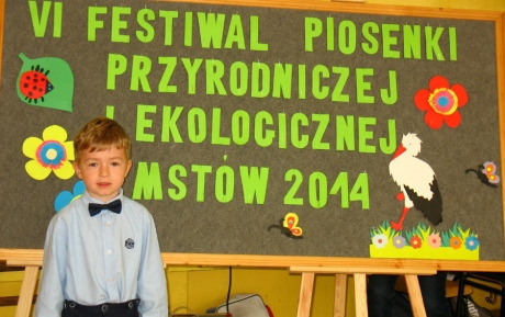 Zdjęcie do VI Festiwal Piosenki Przyrodniczej i Ekologicznej w Szkole Podstawowej w Mstowie.