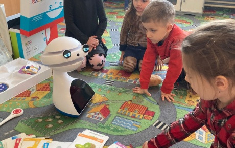Zdjęcie do Angielski z robotem