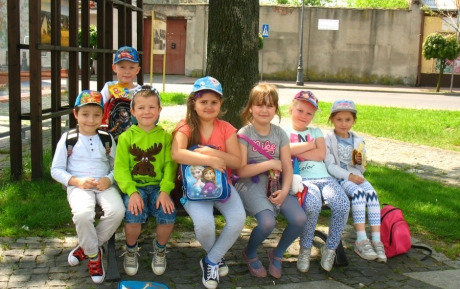 Zdjęcie do Wycieczka 6-latk&oacute;w do Zespołu Szk&oacute;ł w Mstowie